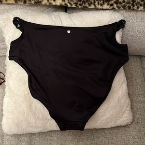 NWT NEW Victoria’s Secret swimsuit bottom bottom, size X-Large